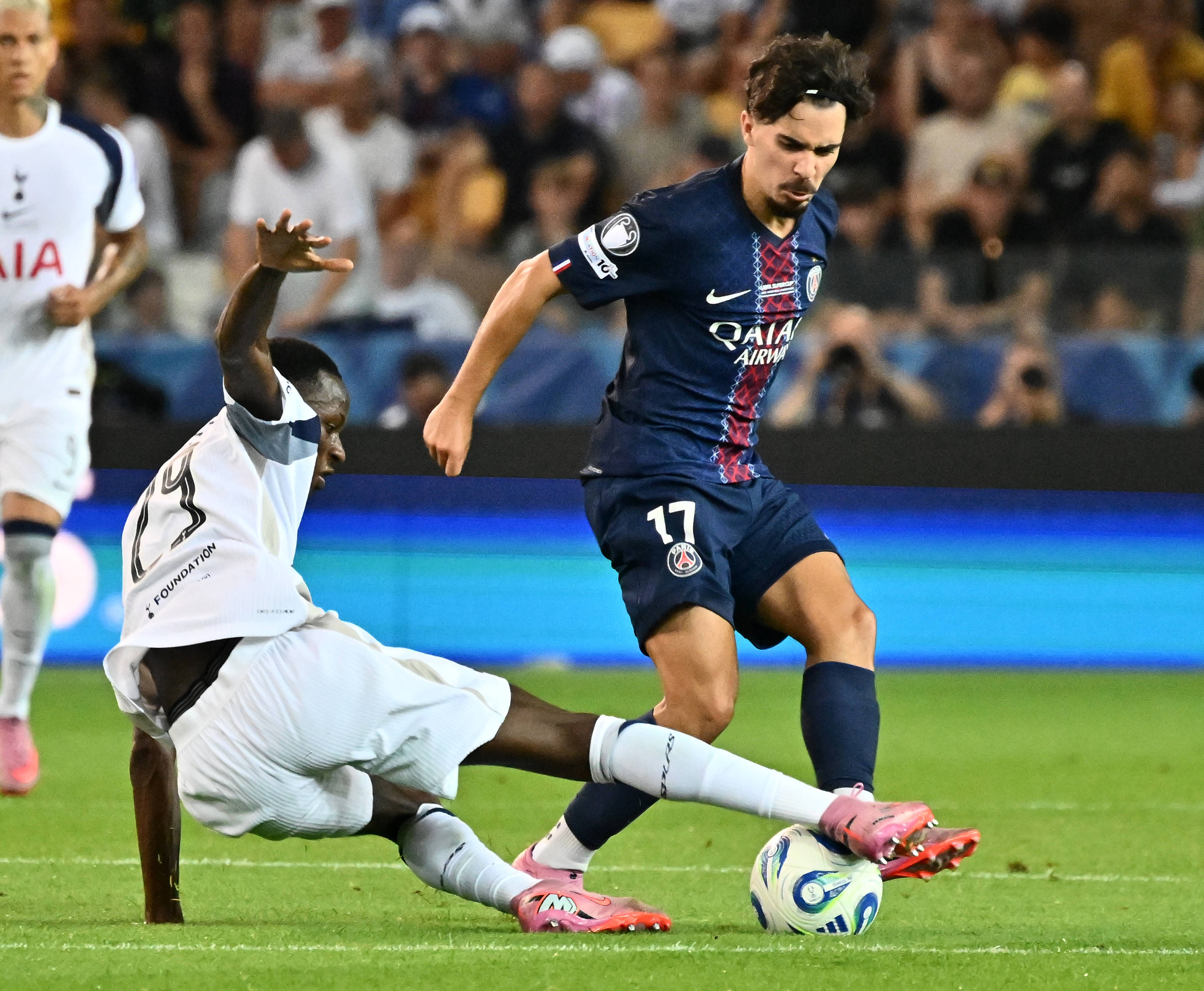 金年会2025年赛后法甲焦点战，摩纳哥绝杀压哨，媒体盛赞，赛季目标并未改变的简单介绍