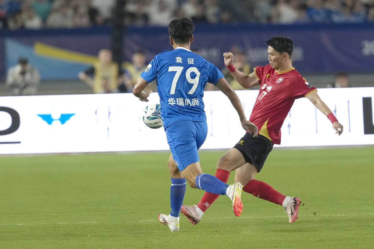 金年会真人娱乐包含转折点！巴黎圣日耳曼状态回暖；CBA季后赛冲刺阶段攻防权衡；底气十足；阵容厚度经受考验的词条